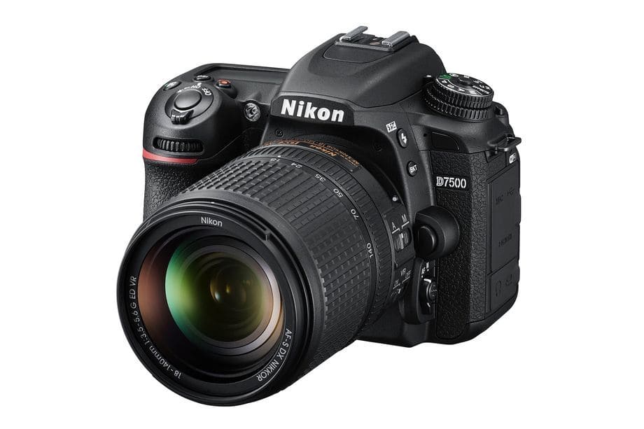 دوربین نیکون D7500 : دوربین DSLR میان رده و مقرون به صرفه