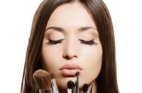 هفت ترفند آرایشی برای زیباتر دیده شدن در عکس‌ها