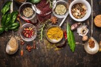 کاهش مصرف نمک با استفاده از 11 نوع ادویه خوشمزه و گیاه معطر