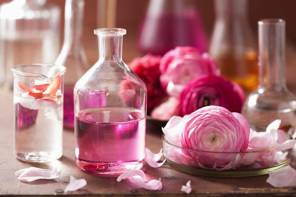 عطر مدرن و صنعتی از چه زمانی تولید و وارد زندگی بشر شد؟