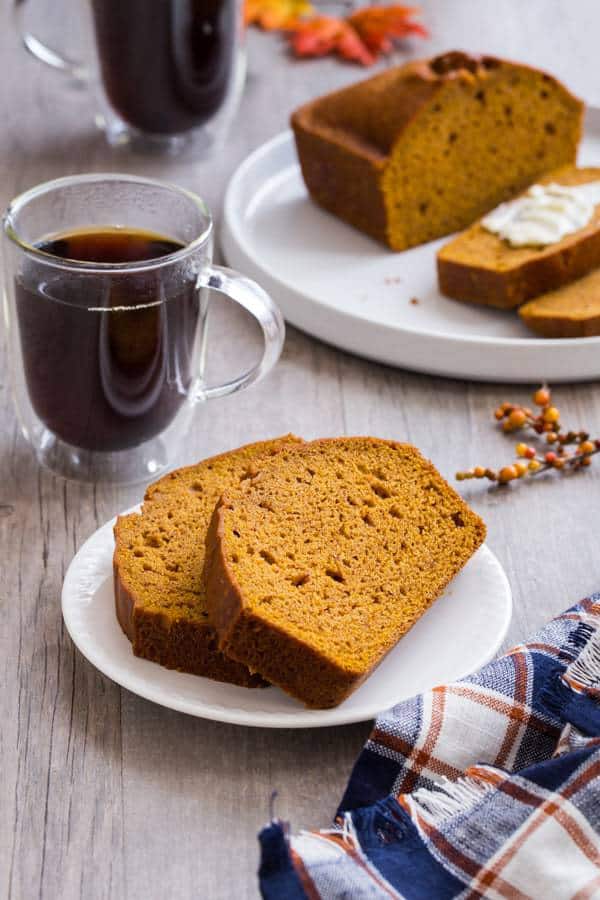 طرز تهیه نان کدو به دو روش با چند جایگزین جالب و متنوع