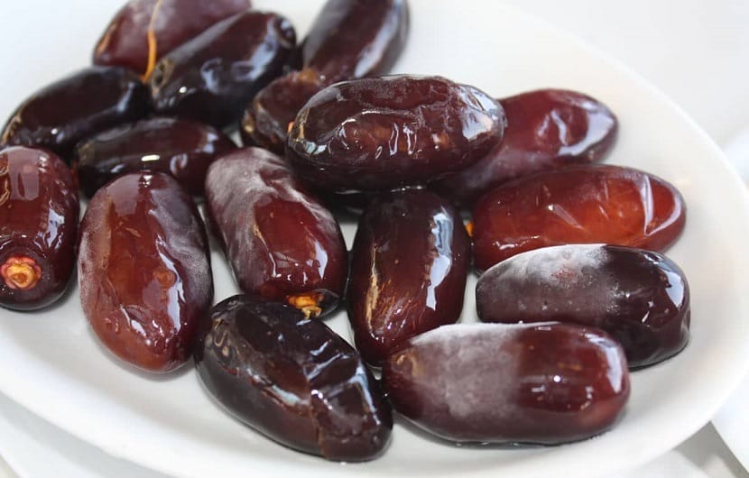 فواید خرما و معرفی ۱۳ از خواص شگفت انگیز این ماده غذایی محبوب