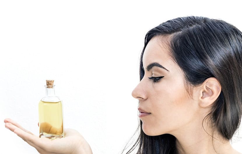 زیبایی موها با روغن‌های طبیعی، بهترین روغن برای هر جنس مو چیست؟