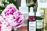 گلاب و فواید آن در زیبایی، چطور از این ماده طبیعی برای زیبایی استفاده کنیم؟