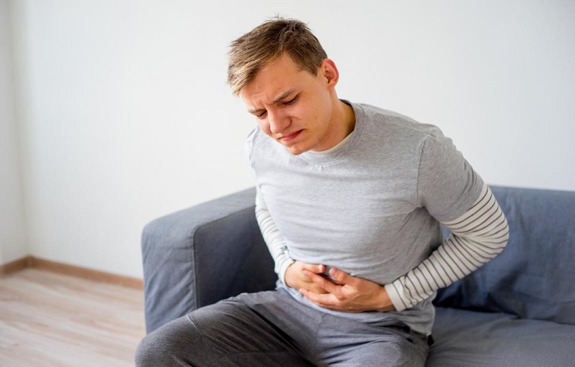 ورم معده (Gastritis)؛ علتها، علائم، تشخیص و درمان طبی و سنتی
