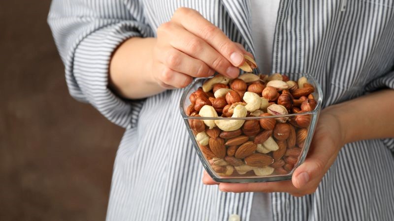 آشنایی با خواص فوق العاده آجیل چهار مغز