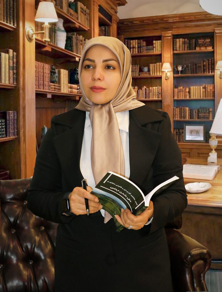 محبوبه حجتیان بهترین وکیل ملکی